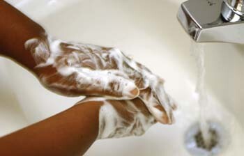 Override of the title handen wassen